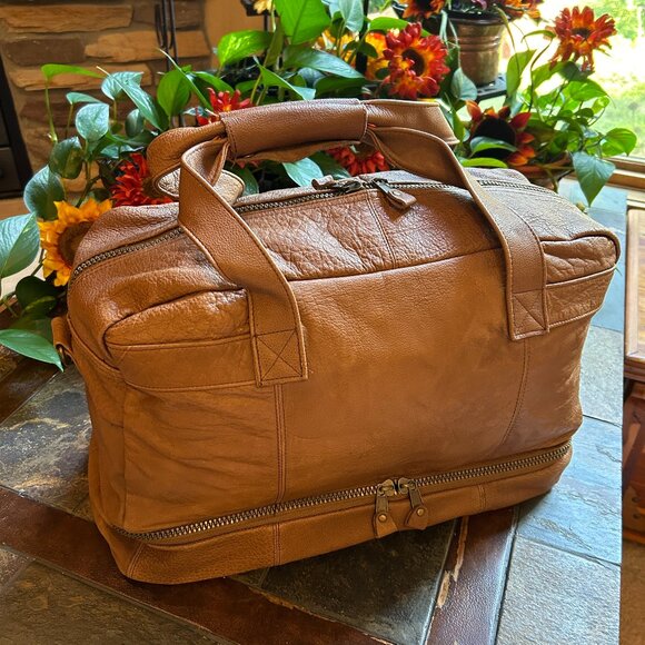 Soft-Sided Leather Carry-On Travel Duffle Bag - Picture 2 of 14